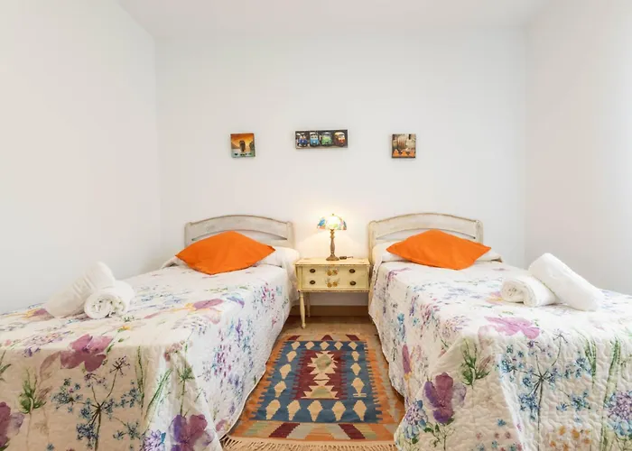 Soto De La Marina I Playas I Jardines * Santa Cruz De Bezana